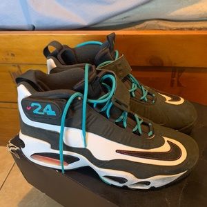 Nike Air Griffey Home Run Derby!!
